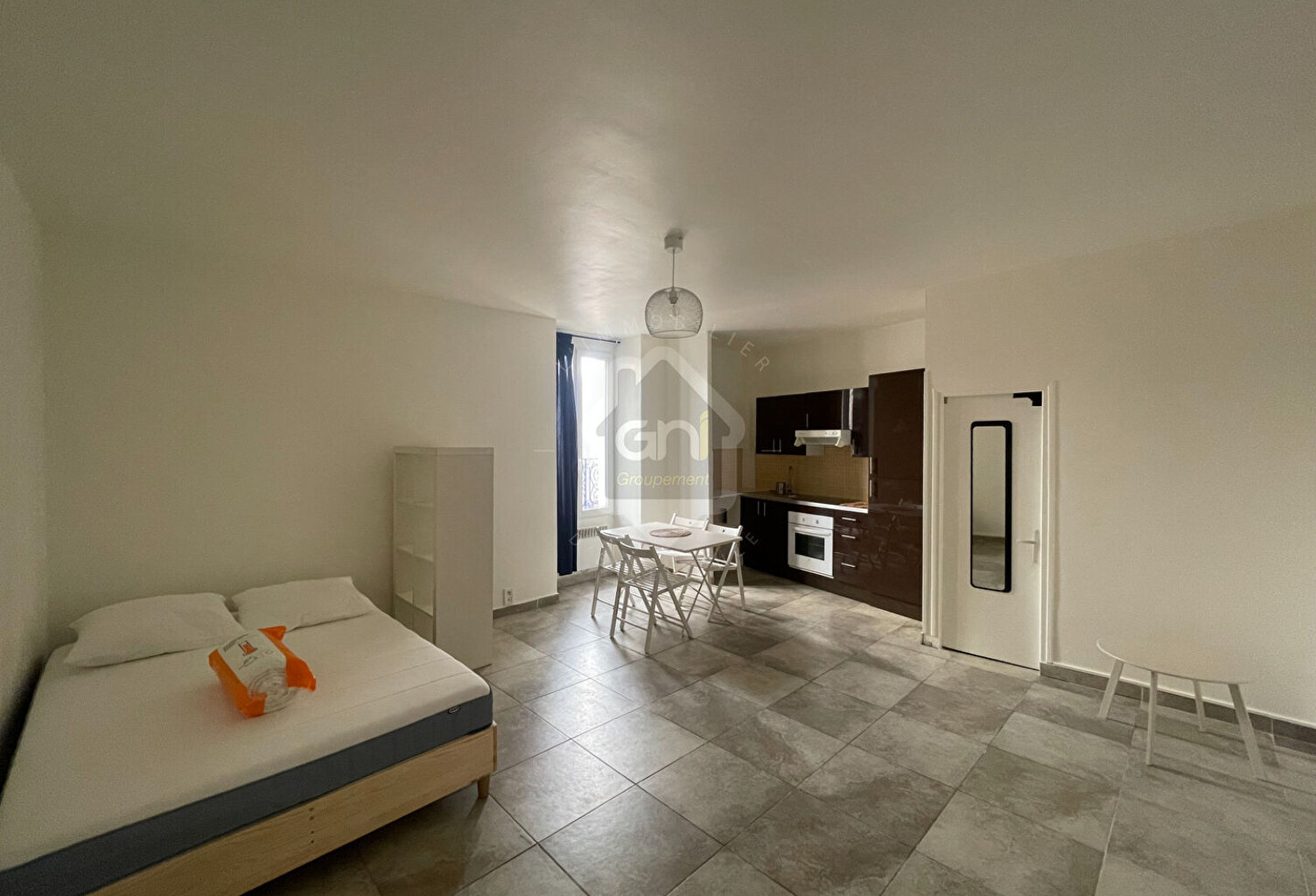NIMES - ECUSSON — photo 1
