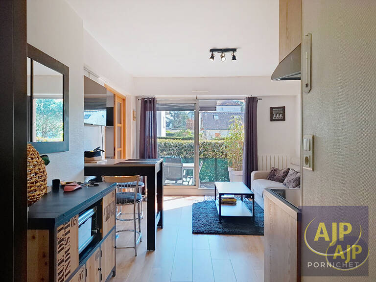 Appartement  T2 avec terrasse et stationnement - Rez-de-jardin — photo 1
