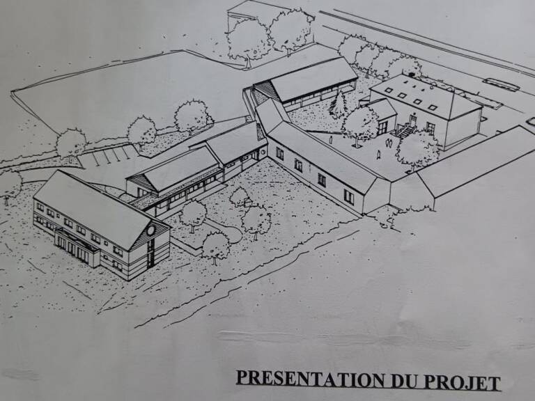 Vente Immeuble à Marigné-Laillé — photo 1