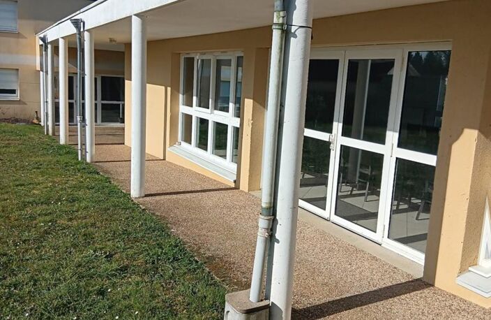 Vente Immeuble à Marigné-Laillé — photo 3