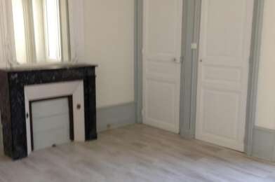 Maison 6 pièces 920 €