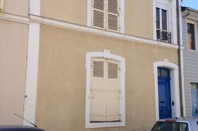 Maison 6 pièces 920 €