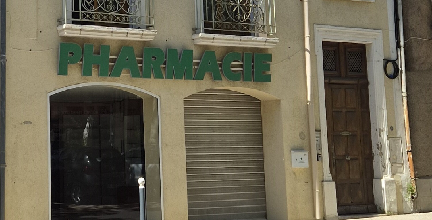 MONTAGNAC - Local commercial ou professionnel 162m2 — photo 1