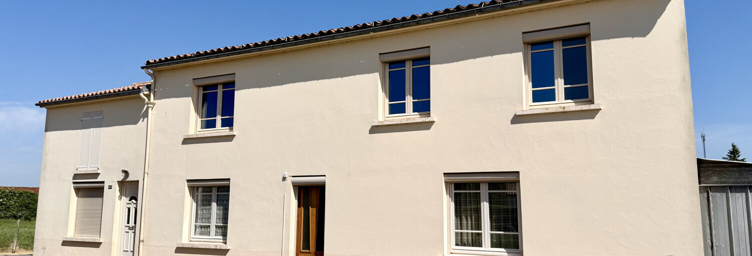 Maison 5 Pièces 130 m² à vendre à Saint-Martin-de-Fraigneau (85200)