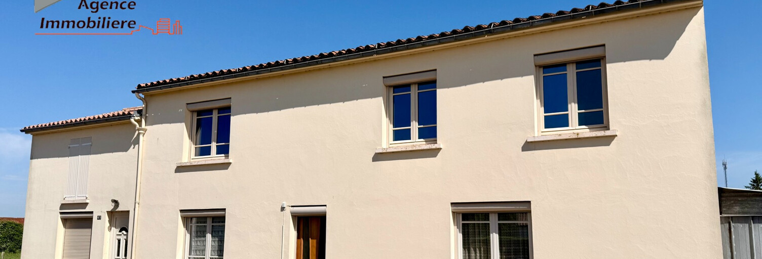 Maison 5 Pièces 130 m² à vendre à Saint-Martin-de-Fraigneau (85200)