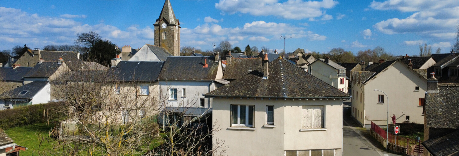 Maison 8 Pièces 180 m² à vendre à Auriac-Lagast (12120)