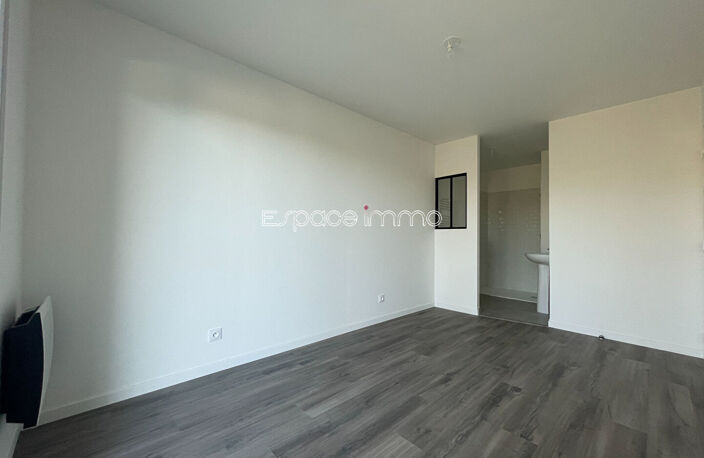APPARTEMENT AVEC TERRASSE - DOUBLE STATIONNEMENT - 2 CHAMBRES - ROUEN RIVE DROITE - 64,88 m² — photo 4