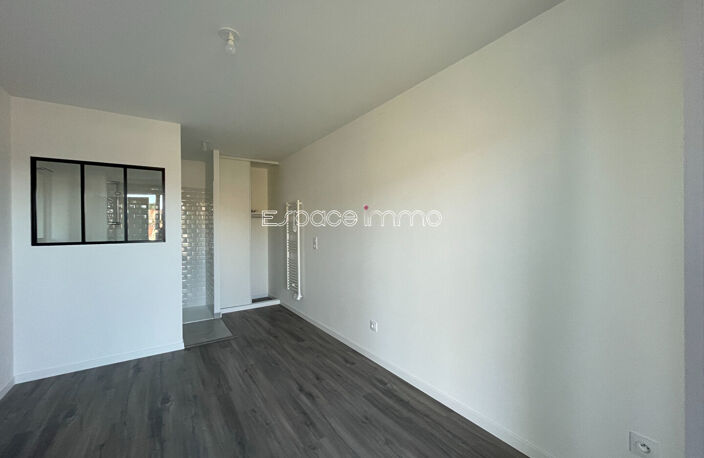 APPARTEMENT AVEC TERRASSE - DOUBLE STATIONNEMENT - 2 CHAMBRES - ROUEN RIVE DROITE - 64,88 m² — photo 5