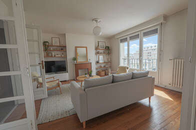 Appartement 3 pièces 817 €