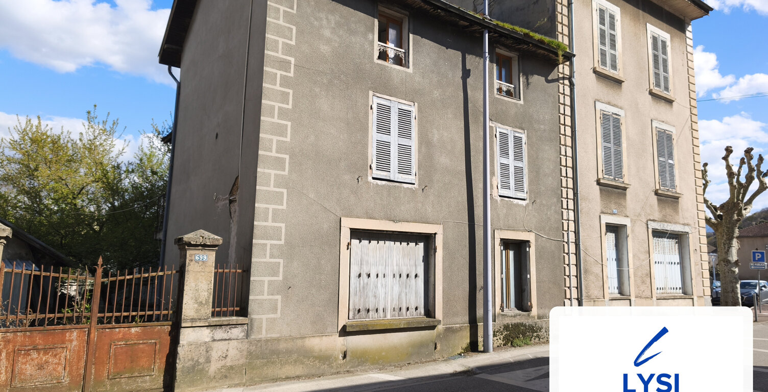 Immeuble de rapport à rénover Plein coeur de ville  Renage — photo 1