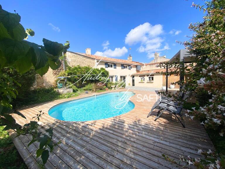 Maison de caractère, avec sa piscine — photo 1