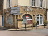 Immeuble centre ville commerce et habitation — photo 3