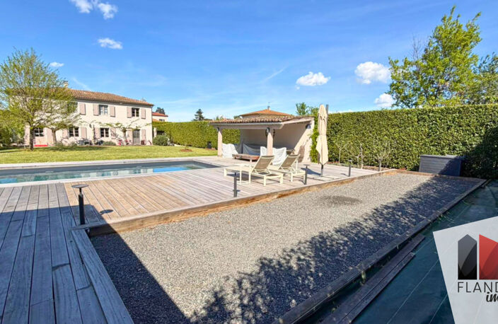 VOURLES - Villa d'exception de 200 m2 rénovée avec jardin, p — photo 4