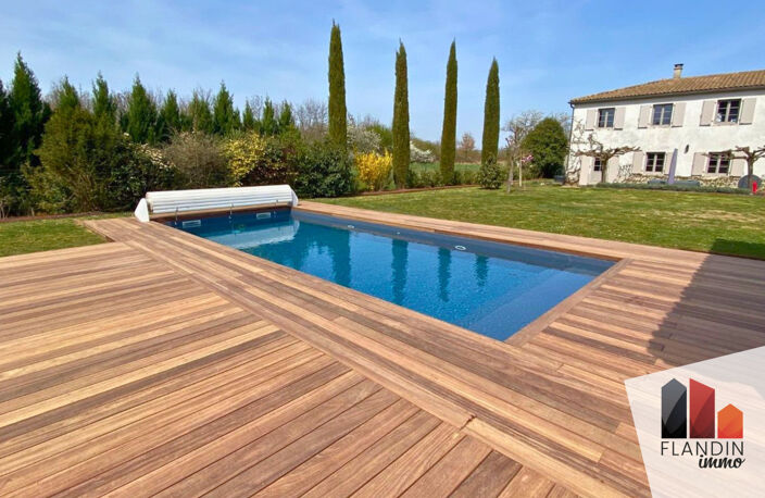 VOURLES - Villa d'exception de 200 m2 rénovée avec jardin, p — photo 5