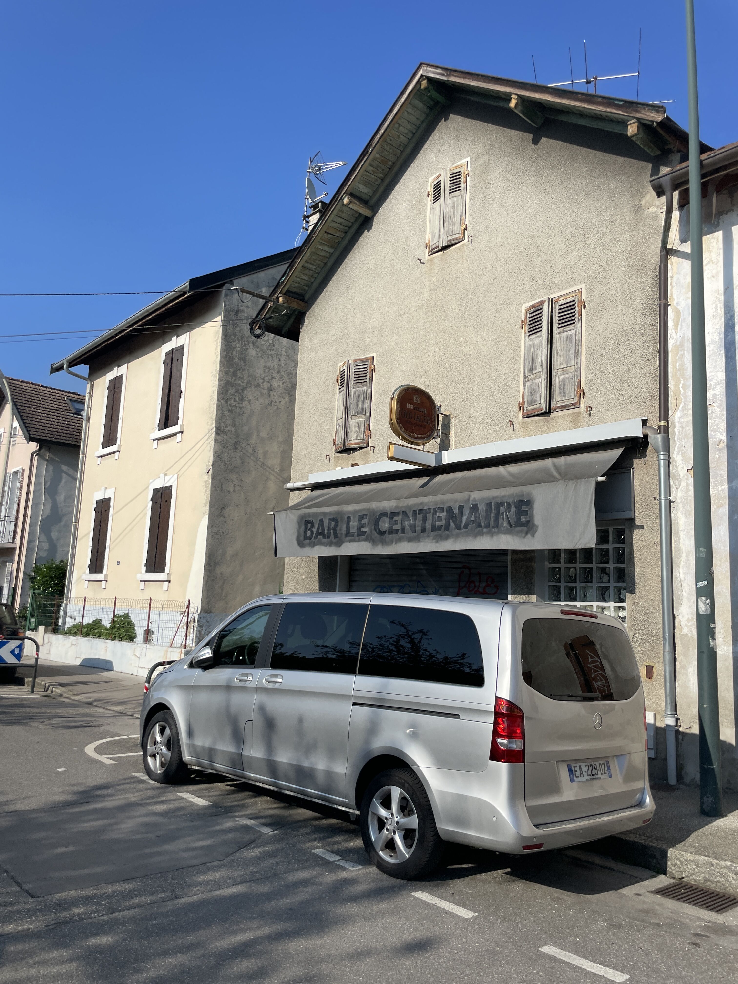 Local commercial à vendre – annecy – idéal bureaux/activités – 91m² »
