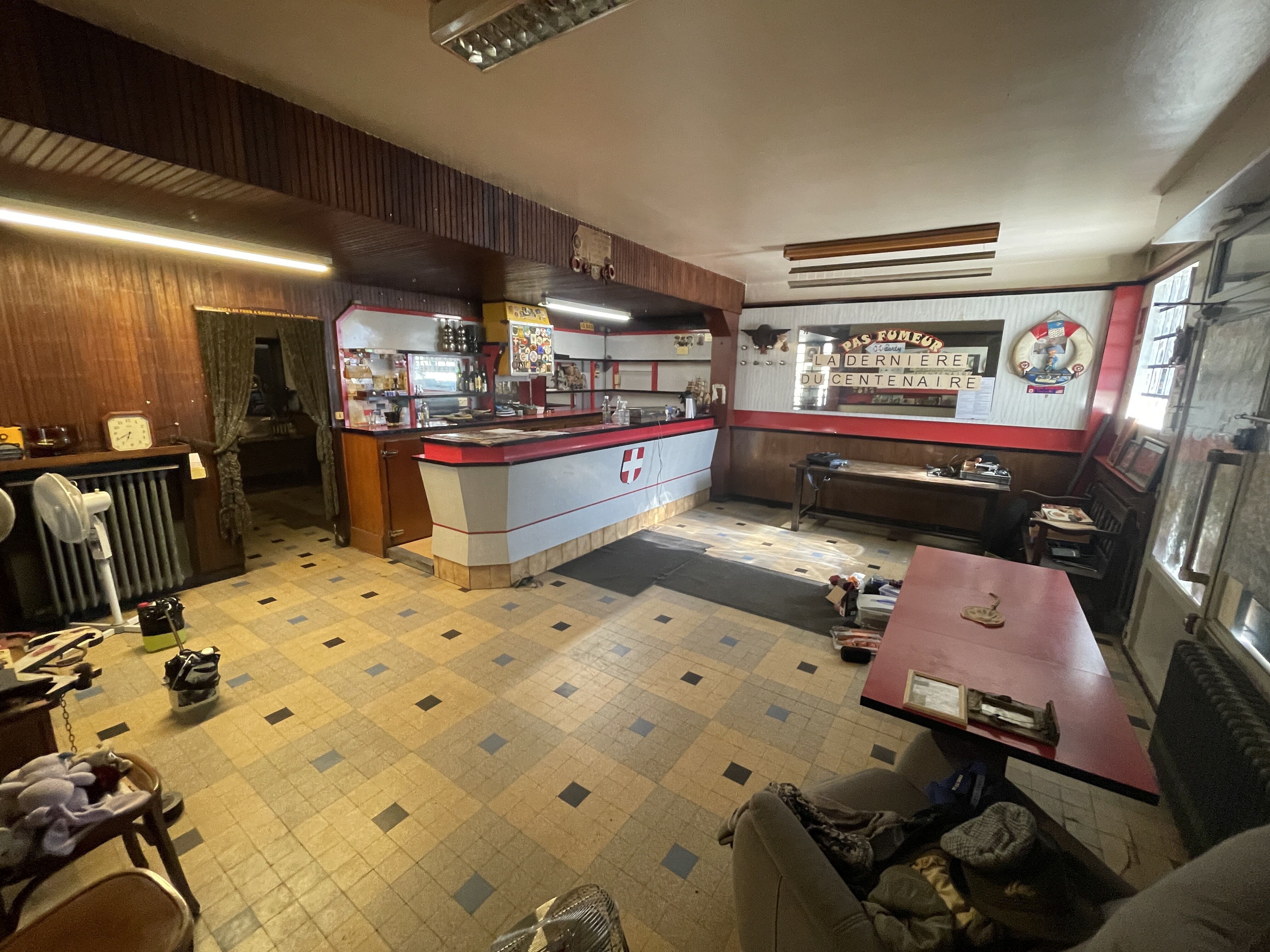 Local commercial à vendre – annecy – idéal bureaux/activités – 91m² »