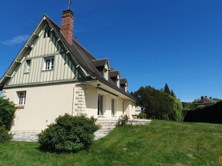 Spacieuse et confortable maison au coeur d'un village — photo 1