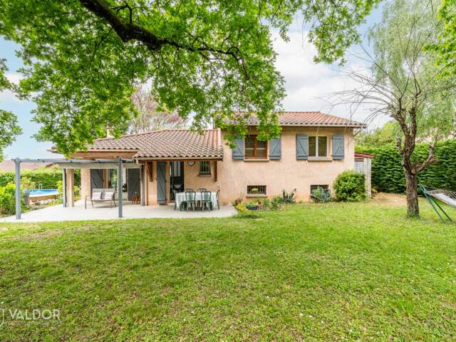 MAISON T6 NEUVILLE — photo du bien