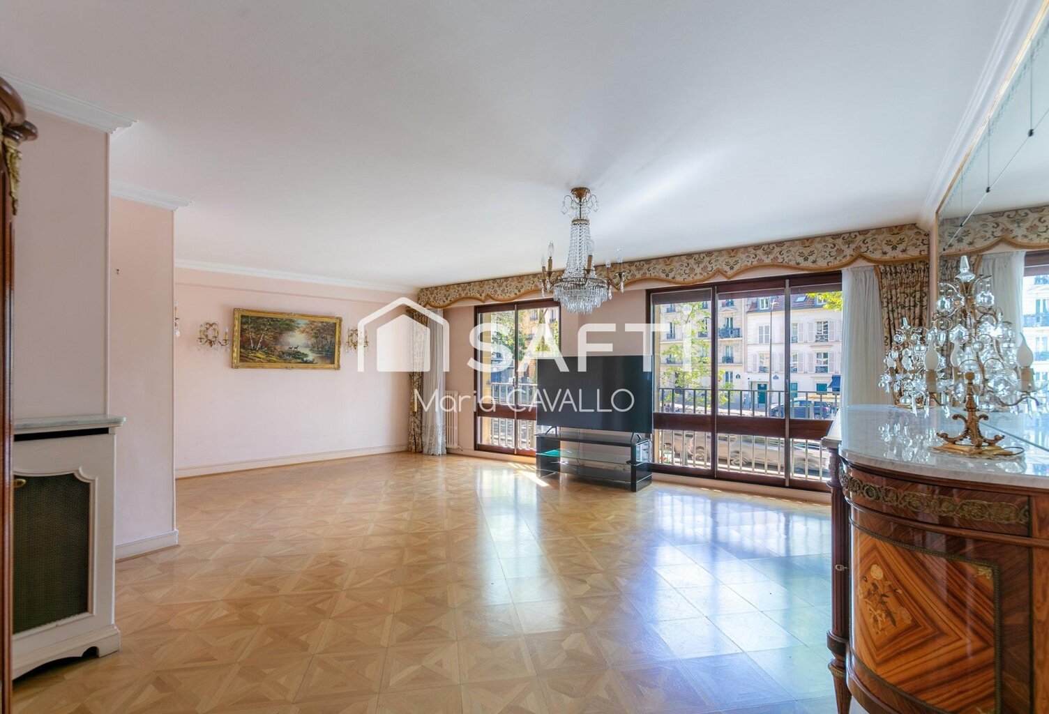 APPARTEMENT FAMILIAL TRAVERSANT AU CALME AVEC EXTÉRIEUR — photo 1