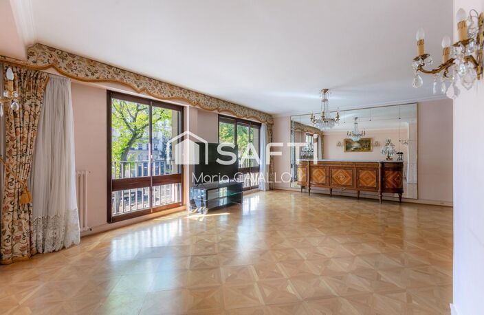 APPARTEMENT FAMILIAL TRAVERSANT AU CALME AVEC EXTÉRIEUR — photo 3