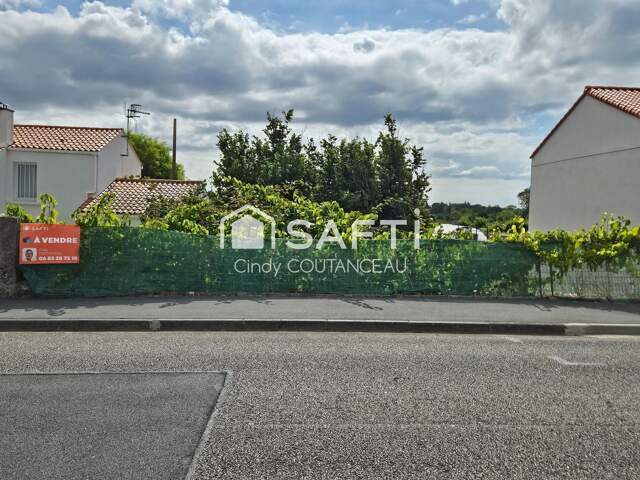 Terrain de 1011m² libre de constructeur — photo du bien
