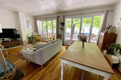 Appartement 3 pièces 242150 €