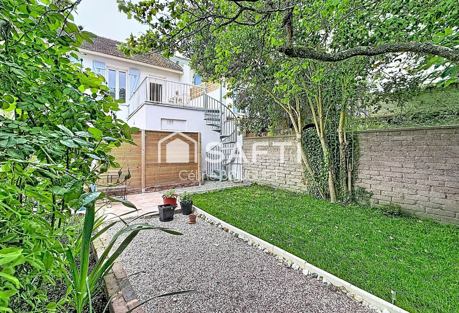 APPARTEMENT DUPLEX T4 AVEC JARDIN ET TERRASSE — photo 1