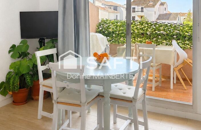 T2 rénové avec terrasse  10 min du Port à pied — photo 4