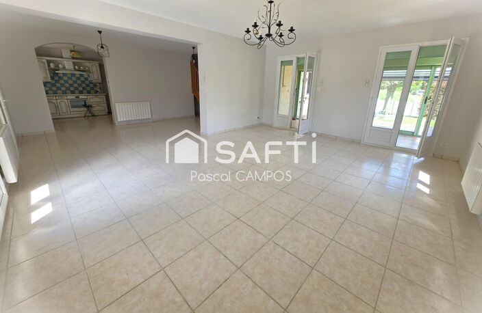 Maison t5 de 120-m² avec jardin et piscine — photo 3