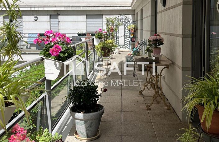 Résidence Carré Mirabeau à 2 pas du Métro ligne 10 appartement T4, double salon, 2 chambres, cave et parking — photo 2