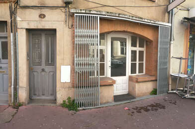 Commerce  720 €