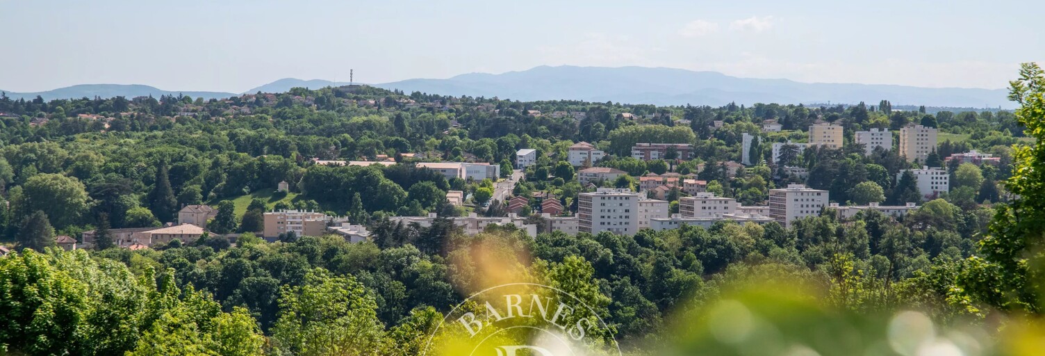 Maison 6 Pièces 300 m² à vendre à Sainte-Foy-lès-Lyon (69110)