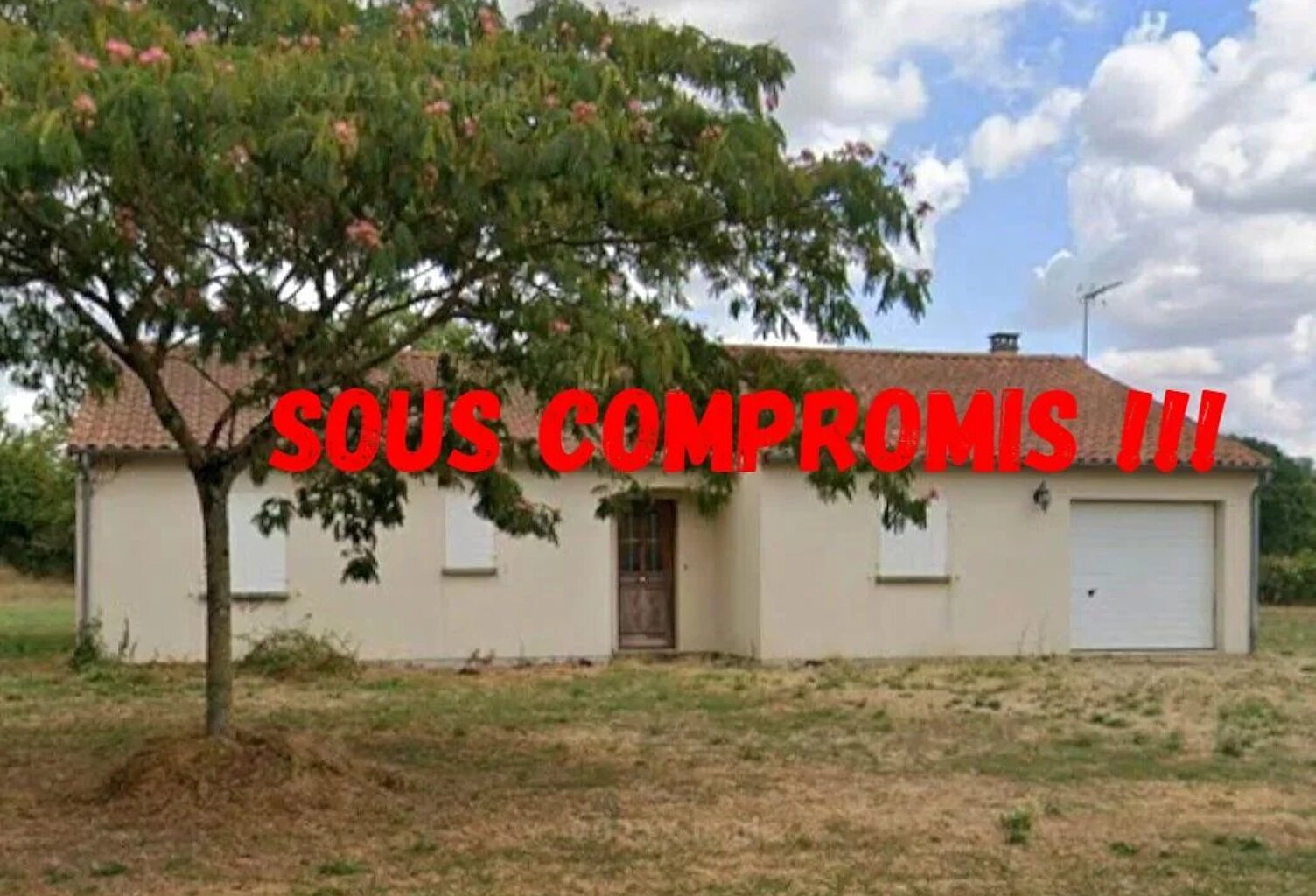 Bien vendu : Maison  La Ferrière-Airoux (86160) — photo 1