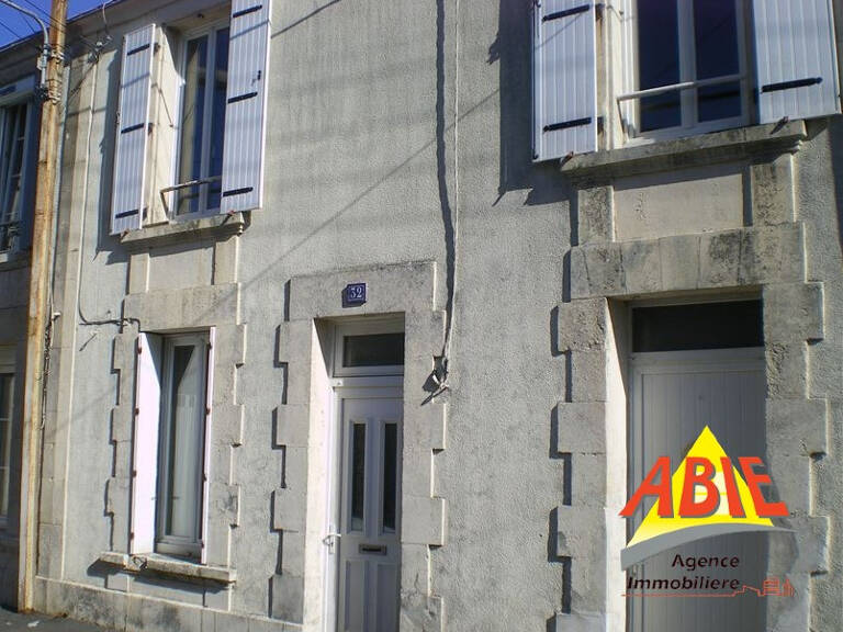 Maison à proximité immédiate du centre-ville de Fontenay-le- — photo 1