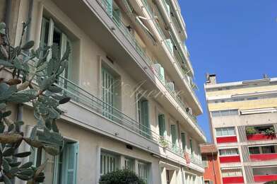 Appartement 2 pièces 966 €