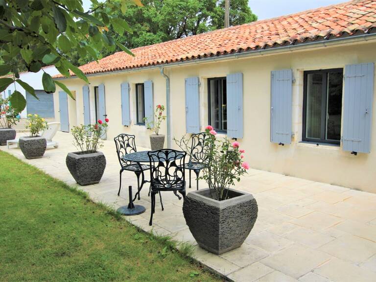 Très belle maison Familiale en pierre — photo 1