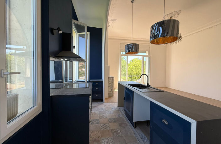 A VENDRE - APPARTEMENT T3 80m2 - Marseille 13011 — photo 4