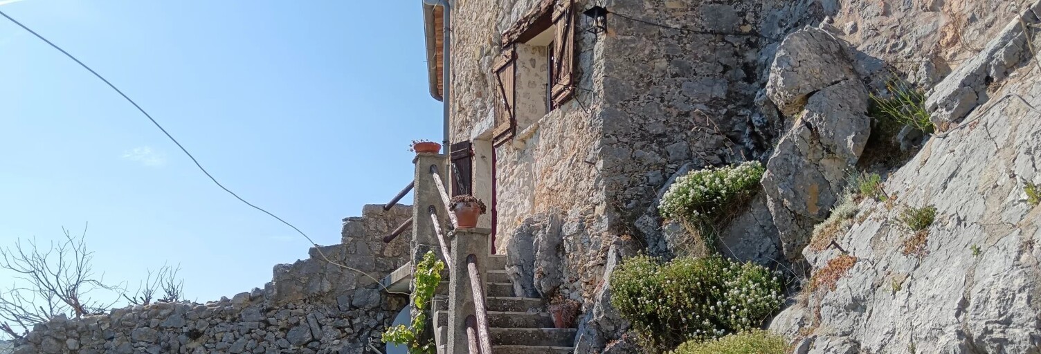 Maison 4 Pièces  m² à vendre à Coursegoules (06140)