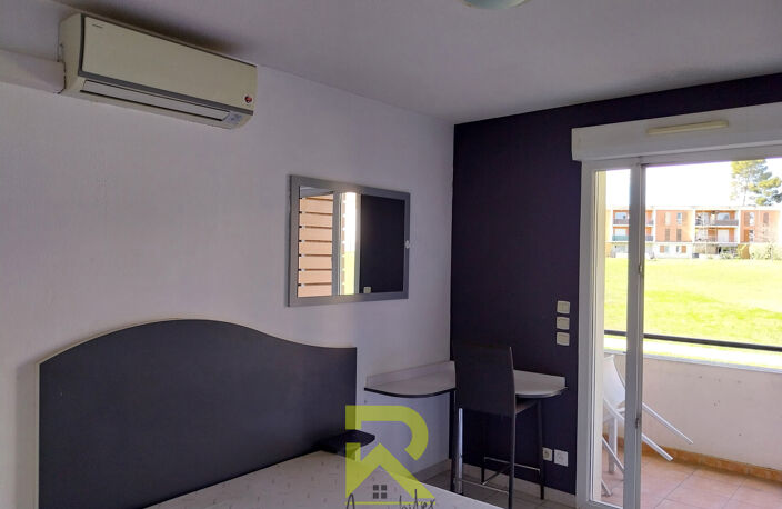 STUDIO REZ DE CHAUSSÉE TERRASSE BÉZIERS — photo 4