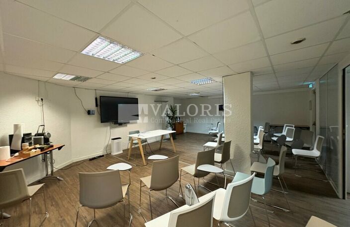 BUREAUX à LOUER — photo 2
