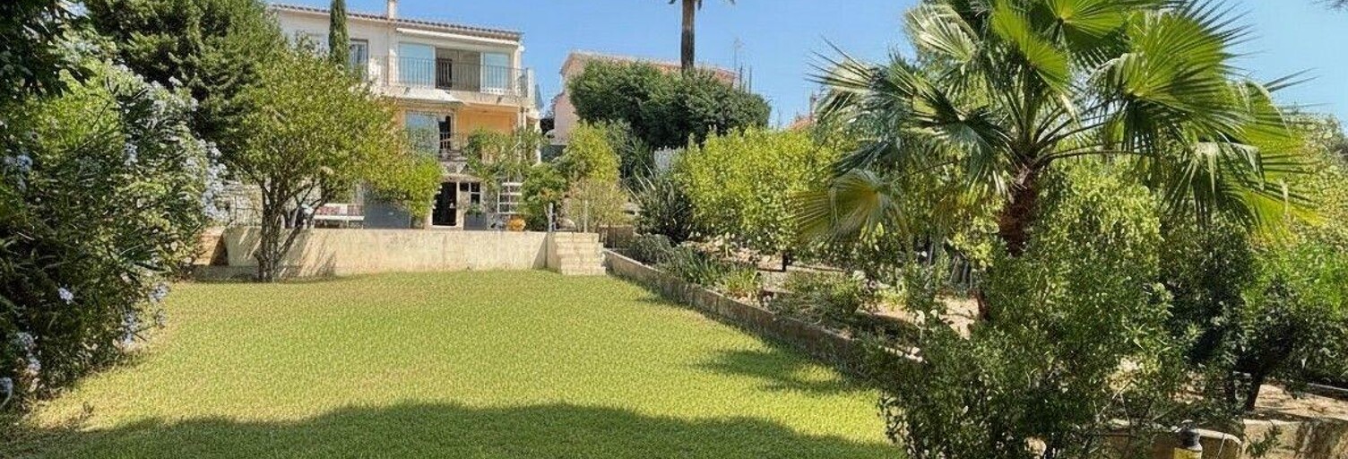 Maison 8 Pièces 182 m² à vendre à Fréjus (83370)