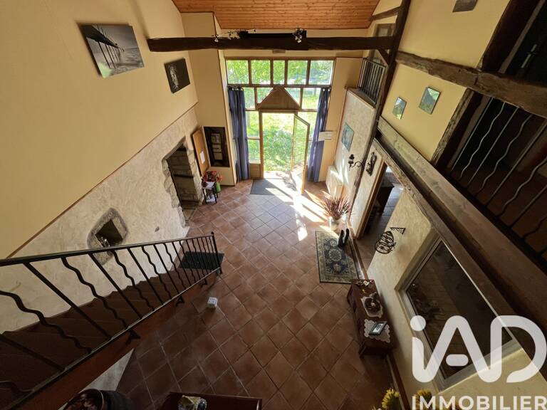 Vente Maison/villa 8 pièces — photo 1