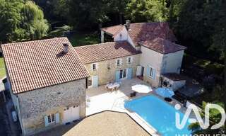 Maison 11 Pièces 395 m² à vendre à Val-de-Cognac (16370)