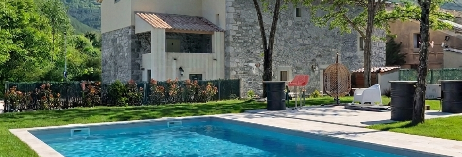 Maison 6 Pièces 150 m² à vendre à Les Omergues (04200)