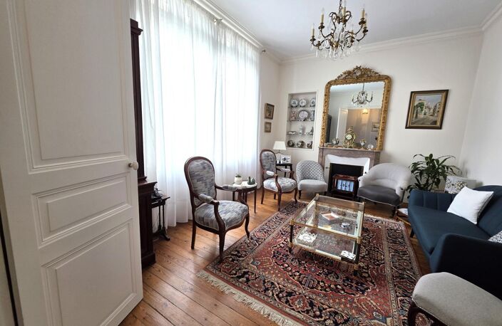 Maison Bourgeoise en coeur de ville de La Flèche / 5 chambres / garage — photo 2