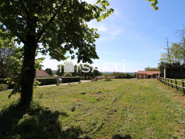 TERRAIN A BATIR / 2060 m². — photo 1