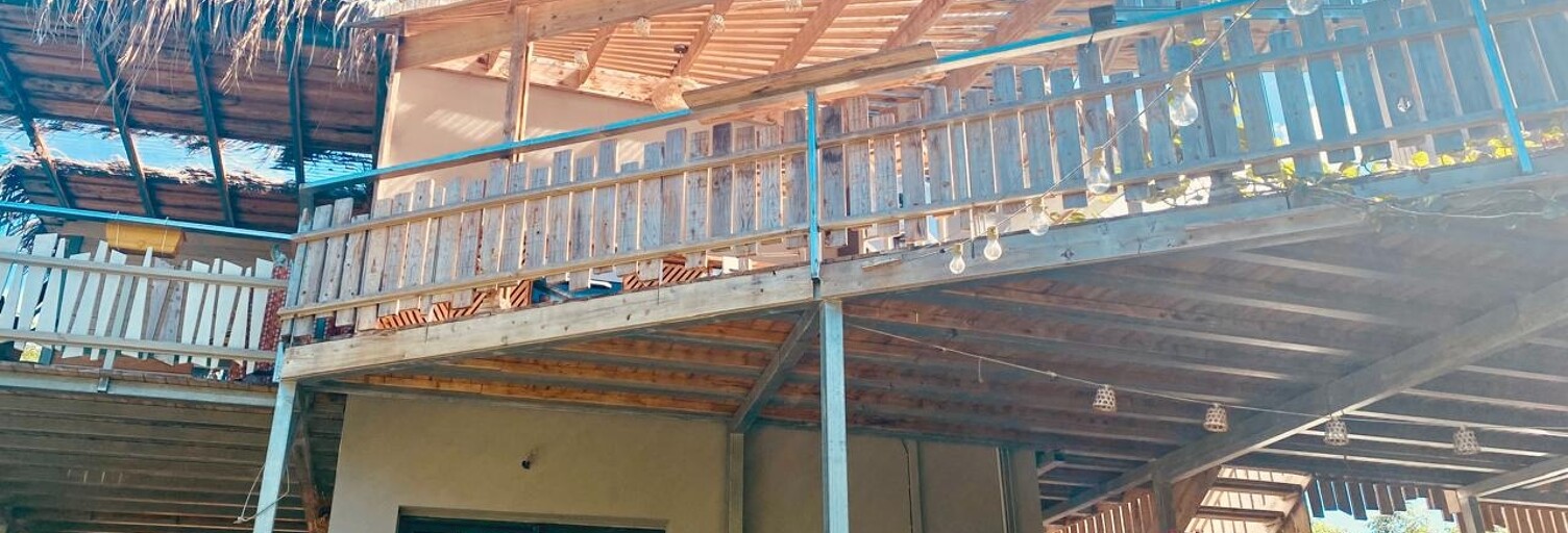Maison 12 Pièces 163 m² à vendre à L'Étang-Salé (97427)