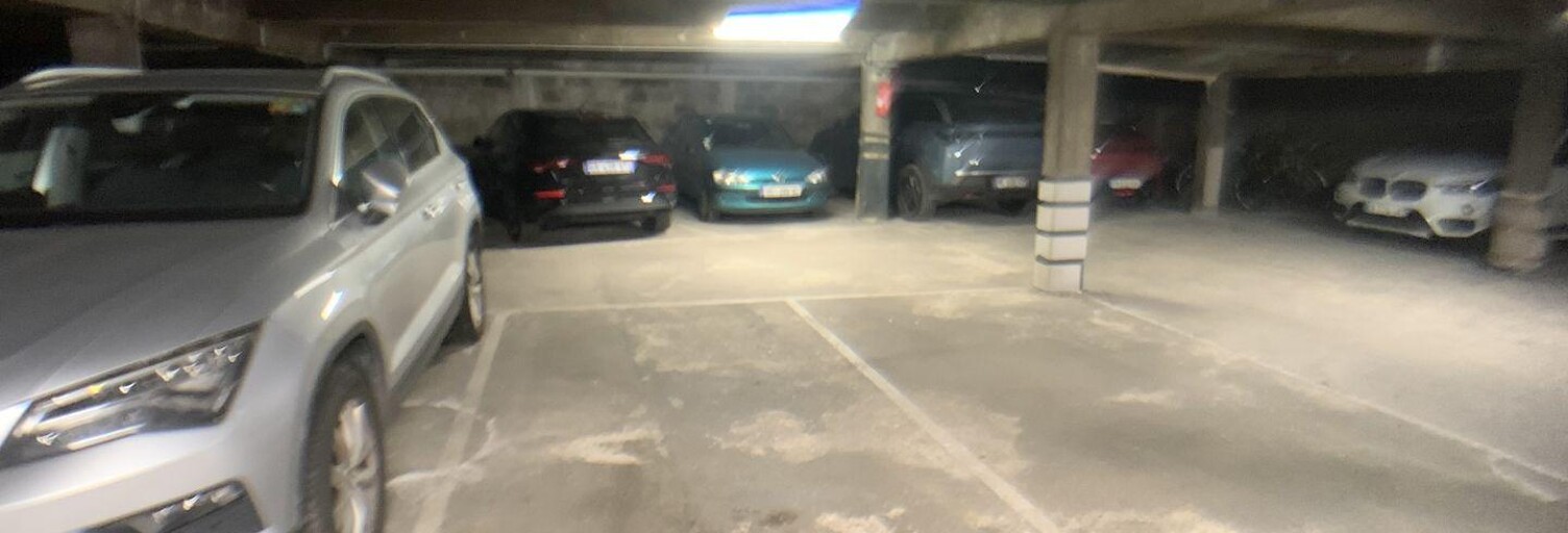 Garage  9 m² à vendre à Asnières-sur-Seine (92600)