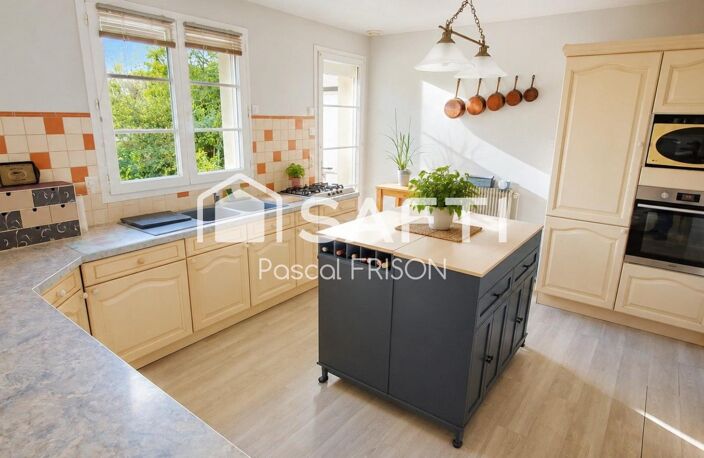 Un jardin de 2 500 m², quatre chambres et un cadre de vie exceptionnel Il ne manque plus que vous ! — photo 5