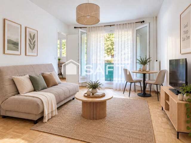 LE PARC DE SAINT-MAUR  STUDIO AVEC BALCON — photo du bien